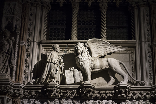 st_mark_and_the_lion.JPG